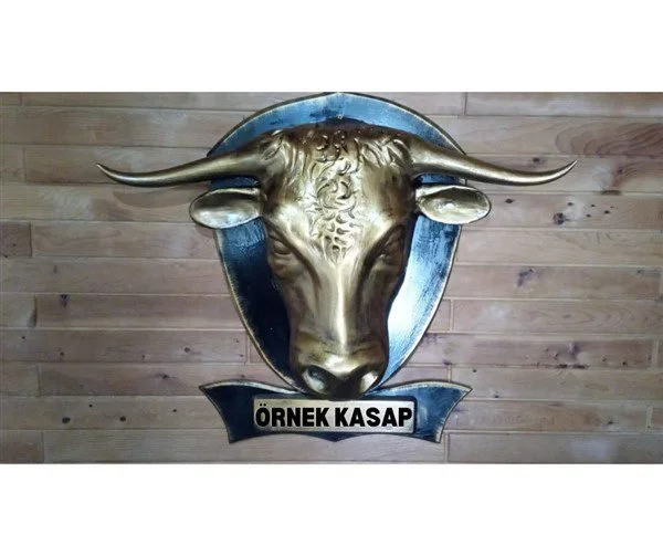 El Boyaması Dekoratif Boğa Başı Duvar Heykeli (90x70x16 cm)